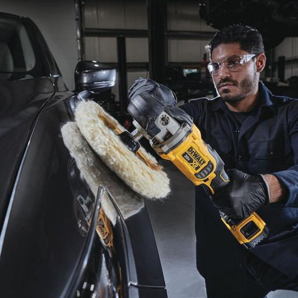 DeWalt DCM849P2 20V MAX XR 7′′ Cordless Variable Speed Rotary Polisher Kit